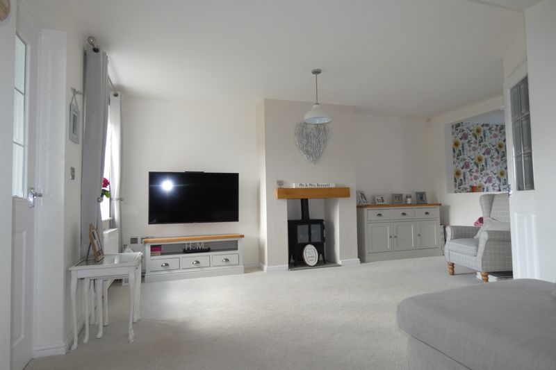 Lounge- click for photo gallery